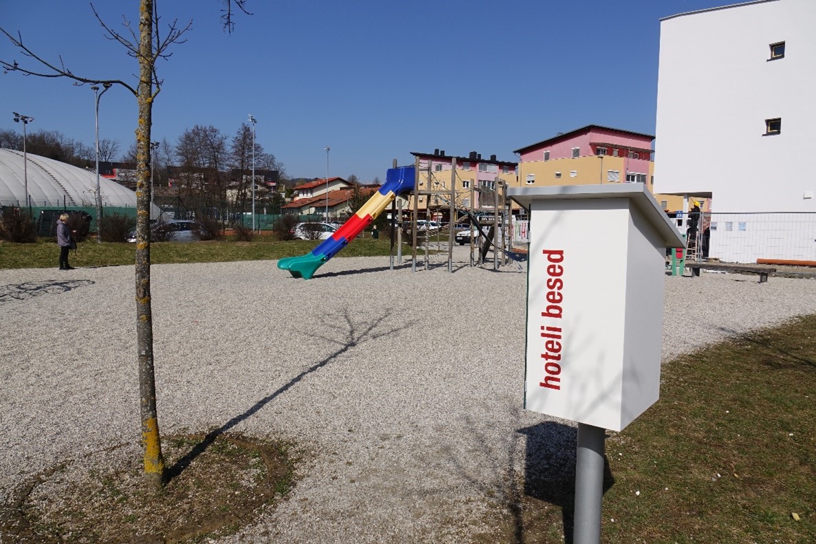 Park ob Slomškovi cesti.jpg